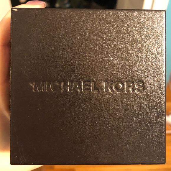 Michael Kors silver watch - Picture 2 of 6